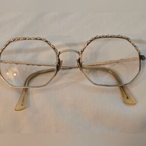 Vintage Art Craft 1/20 12K Genuine 4 1/2- 5 1/2Gold Octagon Glasses Made In USA.